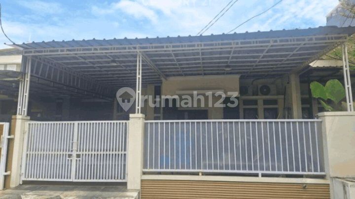 Rumah Cantik Dekat Sekolah Penabur Cluster Aralia Harapan Indah.