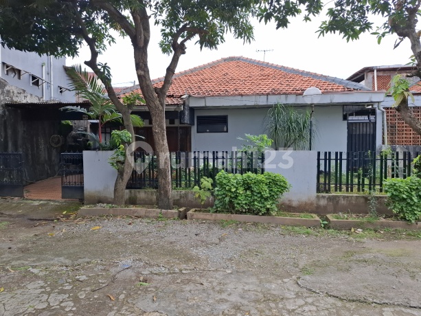 Dijual Rumah Strategis di Pondok Gede - Jl Raya Housing Blok M No 5, Lokasi Nyaman & Akses Mudah ke Jakarta Dijual Rumah Strategis di Pondok Gede - Jl Raya Housing Blok M No 5, Lokasi Nyaman & Akses Mudah ke Jakarta