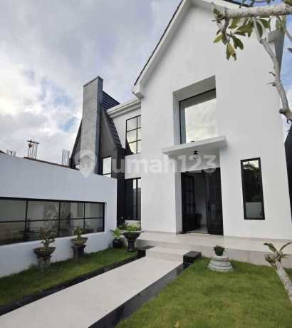 Di Jual Rumah Mewah Crownhill Estate, Batam Centre