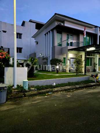 Dijual Rumah Mewah Hook Tengah Batam Center. Dijual Rumah Mewah Hook Tengah Batam Center.