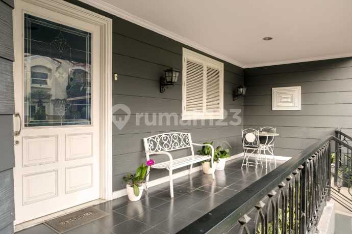 Rumah Mewah Kompleks Alamanda Dago Permai Full Furnished 3 Lantai SHM Bagus Rumah Mewah Kompleks Alamanda Dago Permai Full Furnished 3 Lantai SHM Bagus