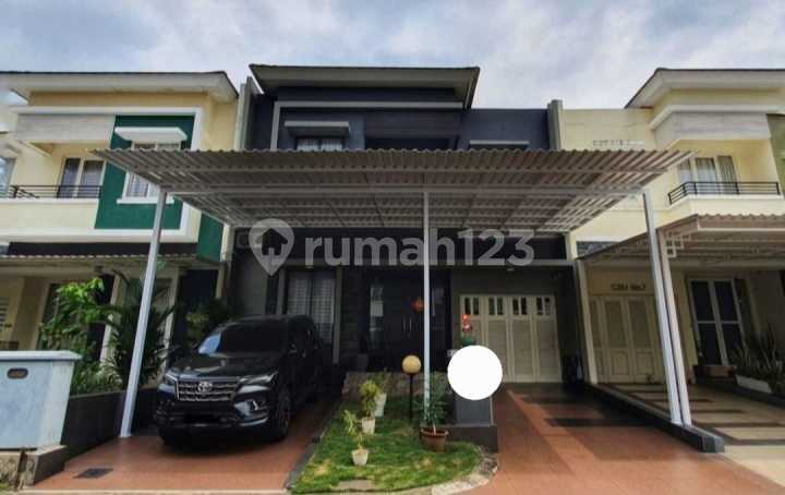 Rumah di Pondok Hijau Golf Cluster Chrysocola