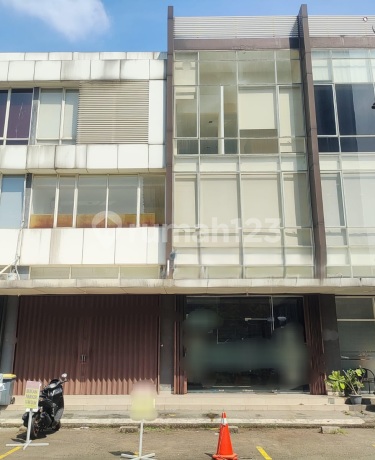 For Sale: Connected Shophouse in Prominence Alam Sutera For Sale: Connected Shophouse in Prominence Alam Sutera
