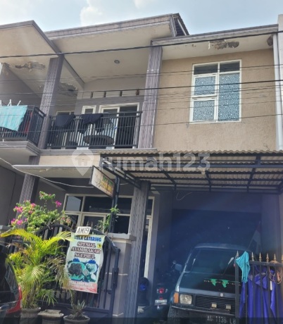 Rumah di Jual Via Lelang di Prumahan Bukit Bambabe Menganti Gresik Rumah di Jual Via Lelang di Prumahan Bukit Bambabe Menganti Gresik