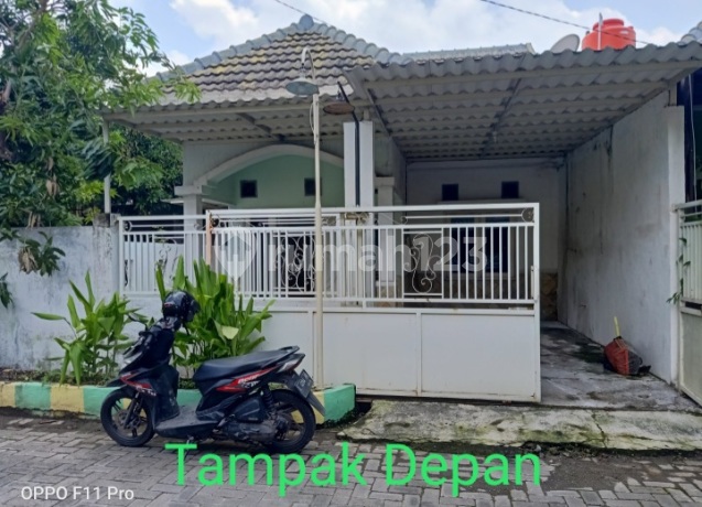 Rumah Pojok di Jual di Perumahan Gading Kirana Buduran Sidoarjo Rumah Pojok di Jual di Perumahan Gading Kirana Buduran Sidoarjo