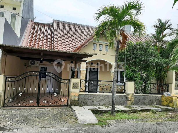 House for Sale Wiyung Surabaya 3BR 1.5 Floors Babatan Pratama