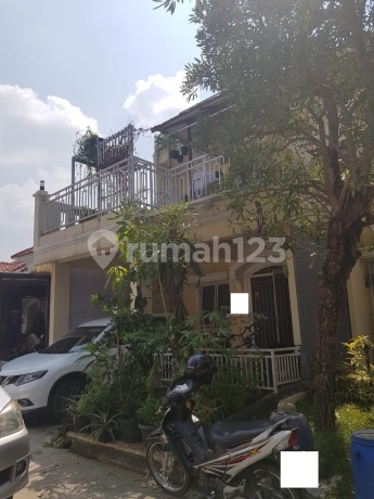 Rumah Bagus 3 Lantai Furnished Siap Huni Di Cluster Le Vesta 