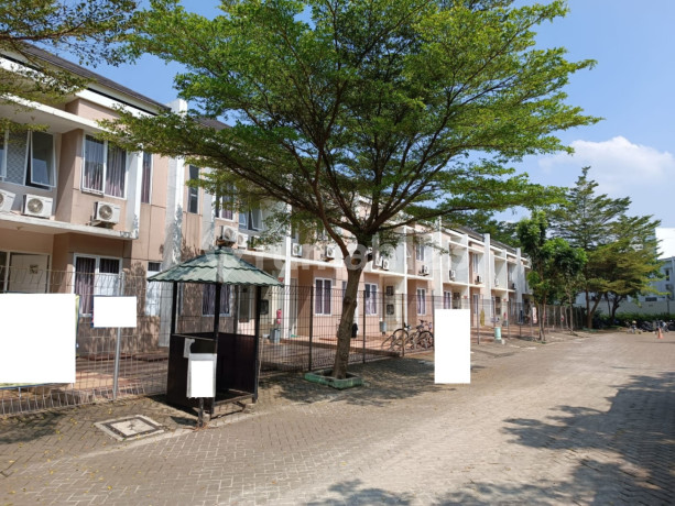 Rumah Kos Kosan Siap Huni Di Beverly Hils Jababeka, Cikarang