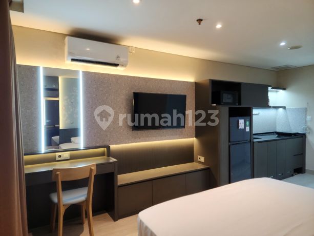 Fully Furnished Luxury Studio Apartment at Intermark BSD