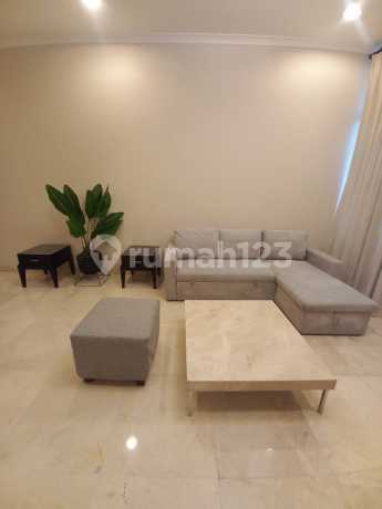 Apartment Senayan Residence 3 BR Private Lift, Best Deal View Golf