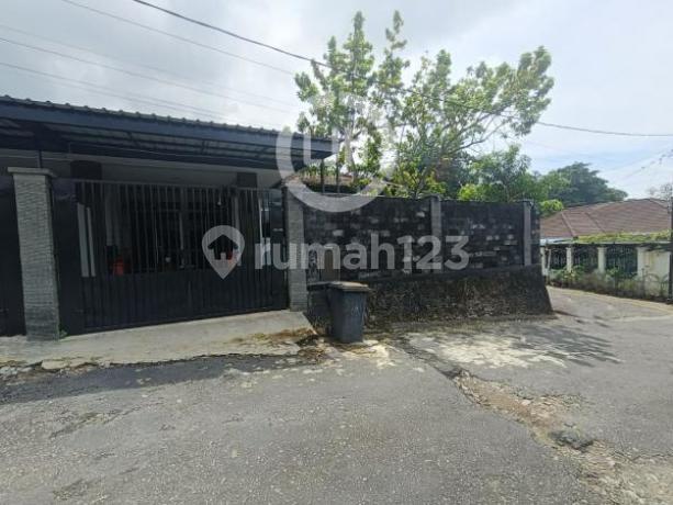Disewakan Rumah Furnished di Lucky Garden, Batu Ampar - Batam Disewakan Rumah Furnished di Lucky Garden, Batu Ampar - Batam