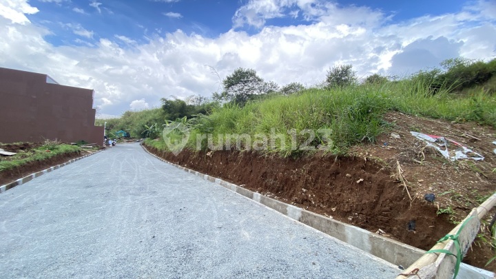 Tanah Dago, Bandung Luas 205m² Ada SHM + IMB Tanah Dago, Bandung Luas 205m² Ada SHM + IMB