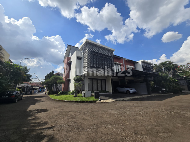 Dijual Rumah Hook di Fenomerad Residence! Murah, bisa Nego! (MM) Dijual Rumah Hook di Fenomerad Residence! Murah, bisa Nego! (MM)