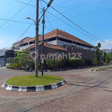 Dijual Rumah Mewah Terawat Posisi Hook di Lawang Malang Dijual Rumah Mewah Terawat Posisi Hook di Lawang Malang