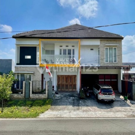 Dijual Rumah tinggal dan usaha di Boulevard Villa Gunung Buring, Cemorokandang, Malang Dijual Rumah tinggal dan usaha di Boulevard Villa Gunung Buring, Cemorokandang, Malang