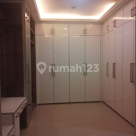 Rumah Springhill Golf Residence Kemayoran 363M2 Kt3+2 Km4+1 4Lt