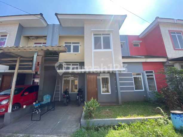 Ready-to-Occupy House at Icon Resident Cibubur