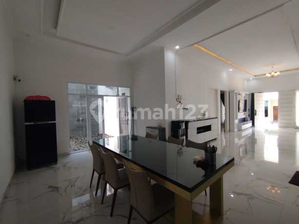 Luxury House for Sale, Ready to Occupy in Merapi Regency, Ngaglik, Sleman.