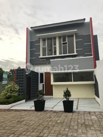 Glass House Jatiasih No.5 Jl. Wibawa Mukti II Gg. Hj Tekel, Jatiasih, Kec. Jatiasih, Kota Bks, Jawa Barat Jam: Glass House Jatiasih No.5 Jl. Wibawa Mukti II Gg. Hj Tekel, Jatiasih, Kec. Jatiasih, Kota Bks, Jawa Barat Jam: