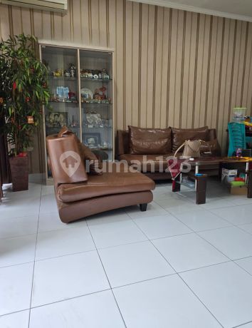Ready-to-Occupy House in Poris Paradise Exclusive 2 Strategic