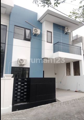 Rumah 2 Lantai Samping Citragrand