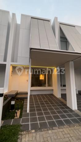 #TOP 1 Rumah Minimalis Full Furnished Siap Huni Lokasi di Tengah Pusat BSD #TOP 1 Rumah Minimalis Full Furnished Siap Huni Lokasi di Tengah Pusat BSD