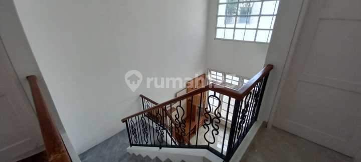 The Address Aesthetic House Ready to Occupy The Address Aesthetic House Ready to Occupy