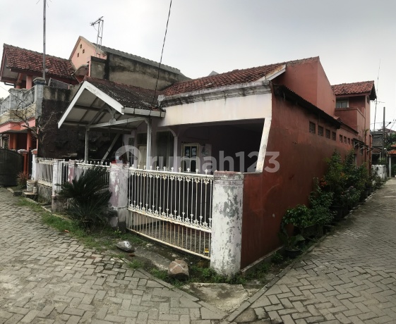Dijual Cepat - Rumah Hook SHM di Perumnas 2 Karawaci, Kota Tangerang, 10 Menit ke Supermall Karawaci