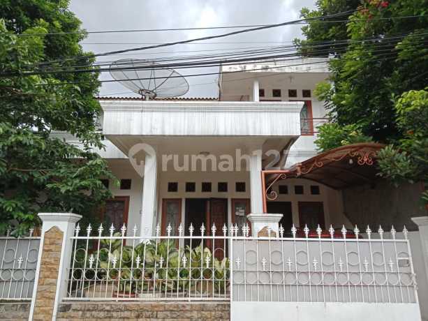 Rumah 2 Lantai Siap Huni di Lokasi Super Strategis di pusat kota bogor