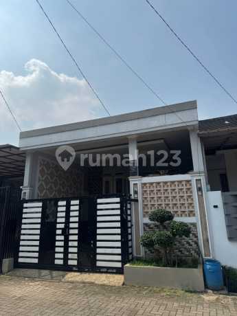 RUMAH DIJUAL di Grand Pakis 3, Rawakalong Full furnished & desain mewah, tinggal bawa koper - tanpa renovasi RUMAH DIJUAL di Grand Pakis 3, Rawakalong Full furnished & desain mewah, tinggal bawa koper - tanpa renovasi