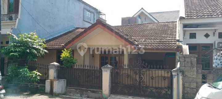 Rumah di Wisma Pondok Aren Dekat Bintaro Tangerang Selatan Rumah di Wisma Pondok Aren Dekat Bintaro Tangerang Selatan