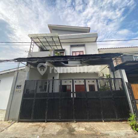 Ready-to-Occupy House Around Bintaro Jaya Sector 5 Ready-to-Occupy House Around Bintaro Jaya Sector 5