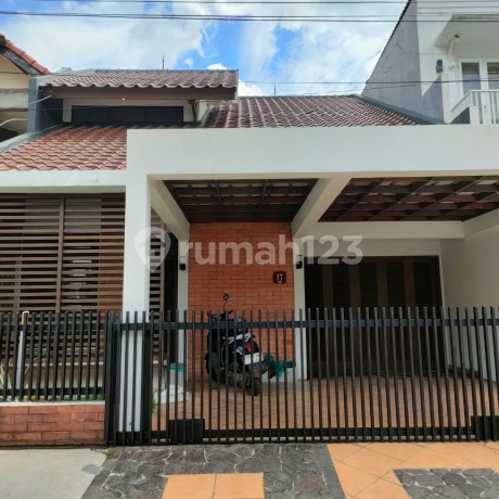 Ready-to-Occupy House in Bintaro Jaya Sector 5