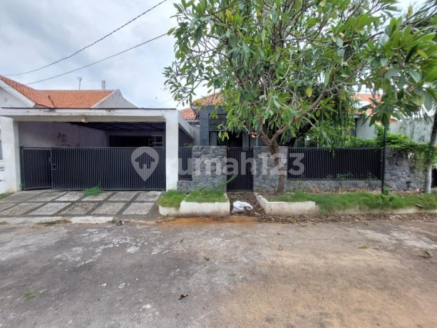 RUMAH WISMA MEDOKAN SELATAN Daerah RUNGKUT STRATEGIS BAGUS RUMAH WISMA MEDOKAN SELATAN Daerah RUNGKUT STRATEGIS BAGUS