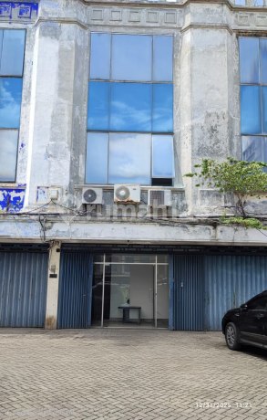 Klampis Megah Strategic Shop House with Parking Area Klampis Megah Strategic Shop House with Parking Area