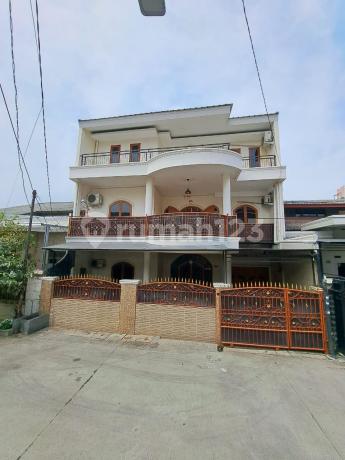 Dijual Cepat Rumah Modern Siap Huni Free Meja Makan Marmer di Komp Pelindo 1, Rawa Badak, Jakut Dijual Cepat Rumah Modern Siap Huni Free Meja Makan Marmer di Komp Pelindo 1, Rawa Badak, Jakut