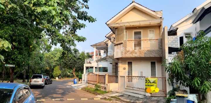 Rumah Hoek Di The Royal Residence Cakung Jakarta Timur Jakarta