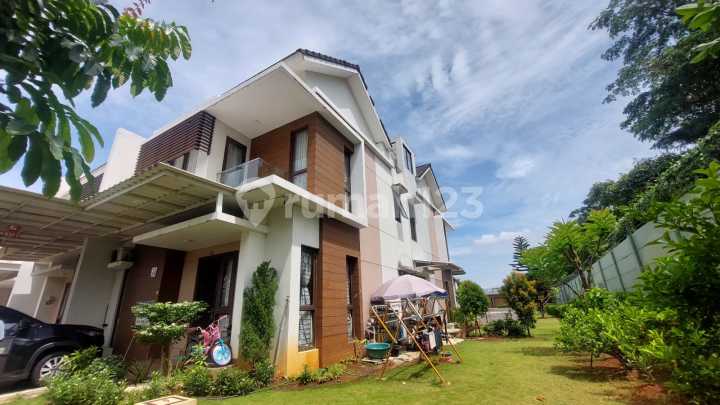 Rumah Hoek Keren Harga Bagus Summarecon Bekasi