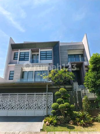 For Sale 3-Story Nice Cheap House Ready to Occupy In North Emerald Mansion Citraland West Surabaya