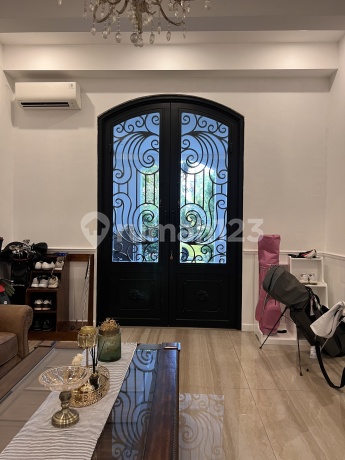 Rumah Mewah Tenang Aman dan Asri