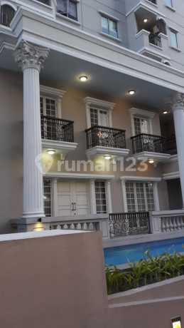 Jual Apartemen Mewah, Pakuwon Indah Dekat Citraland, Graha Family