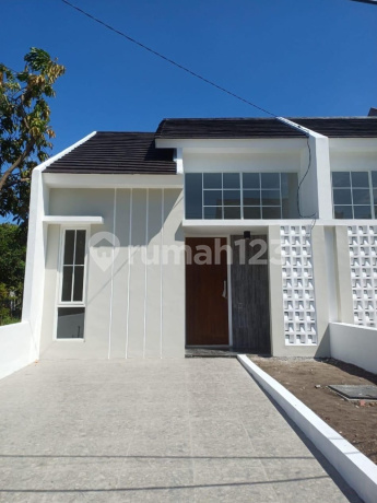 Rumah Baru Griya Kartika Sedati Sidoarjo: Modern Minimalis Siap Huni Rumah Baru Griya Kartika Sedati Sidoarjo: Modern Minimalis Siap Huni