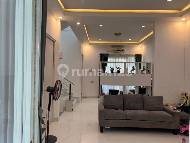Rumah Semampir Tengah Rumah Semampir Tengah