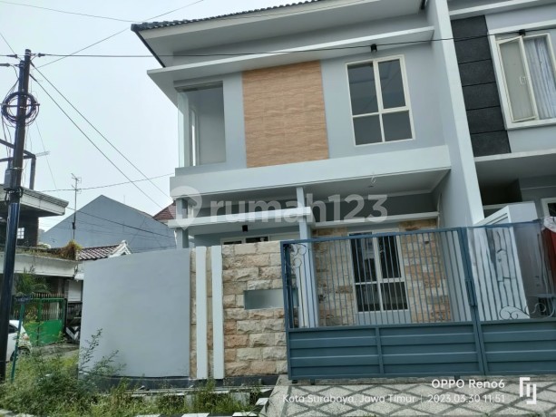 Sutorejo Timur Hook House: The Best Investment in Surabaya! Sutorejo Timur Hook House: The Best Investment in Surabaya!