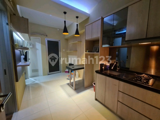 Disewakan Gunawangsa Tidar 2Br Mewah Furnish dan Unit Baru