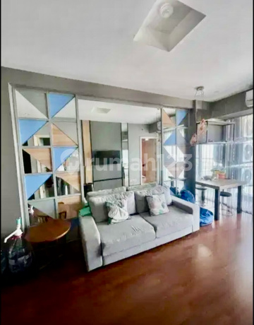 Disewakan Apartemen Anderson Corner 2Br LT 10 Furnish Pakuwon Mal