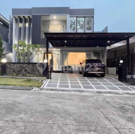 Beautiful Ready-to-Occupy House for Sale in Taman Yunani Beautiful Ready-to-Occupy House for Sale in Taman Yunani