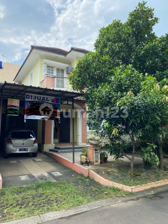 Rumah 2 Lantai Hadap Selatan di Provence Parkland, BSD, Tangerang Selatan Rumah 2 Lantai Hadap Selatan di Provence Parkland, BSD, Tangerang Selatan