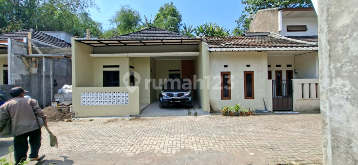 Dijual Rumah di Belakang Borma Permata Cimahi