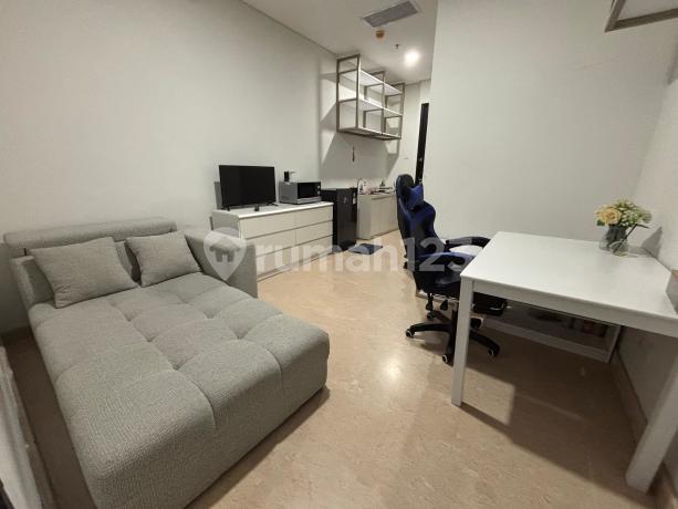 Disewakan Apartemen Sudirman Suites Dekat Mrt Bendungan Hilir Di Jakarta Pusat - 1br Full Furnished